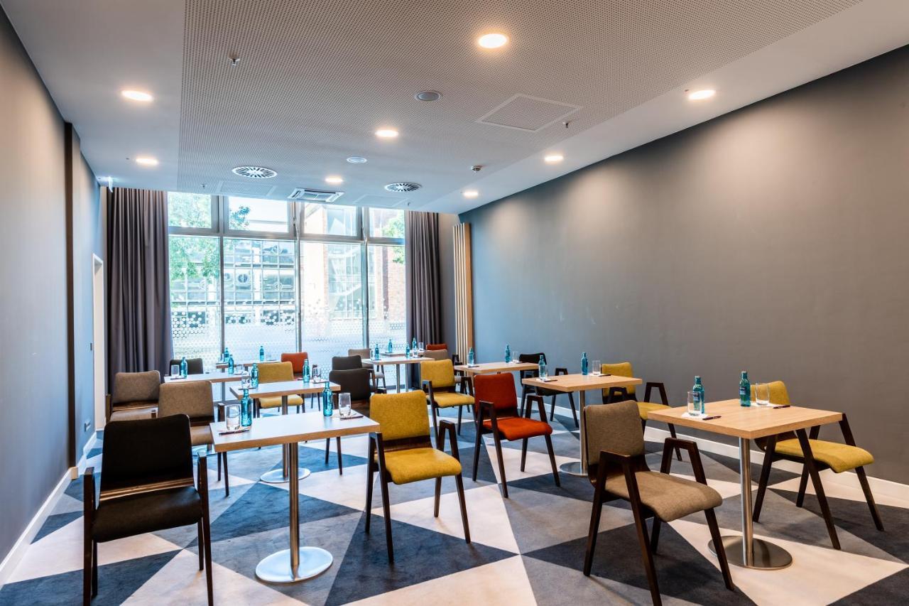 Premier Inn Koeln City Sued Colónia Exterior foto